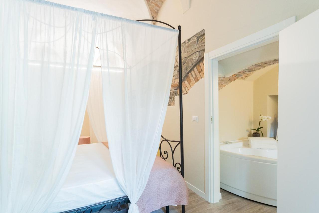 Romantic Escape City Centre With Jacuzzi & Parking By Rent All Como Eksteriør billede
