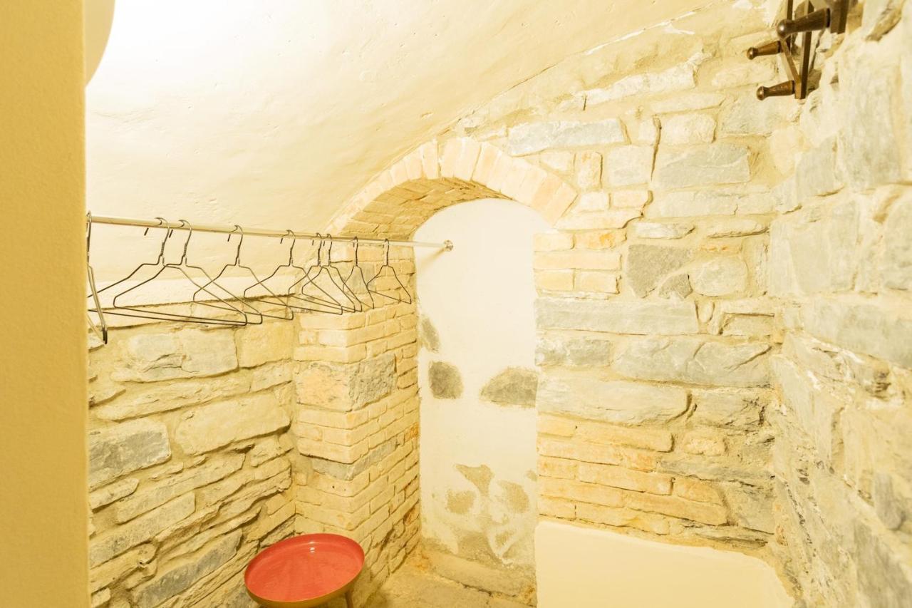 Romantic Escape City Centre With Jacuzzi & Parking By Rent All Como Eksteriør billede