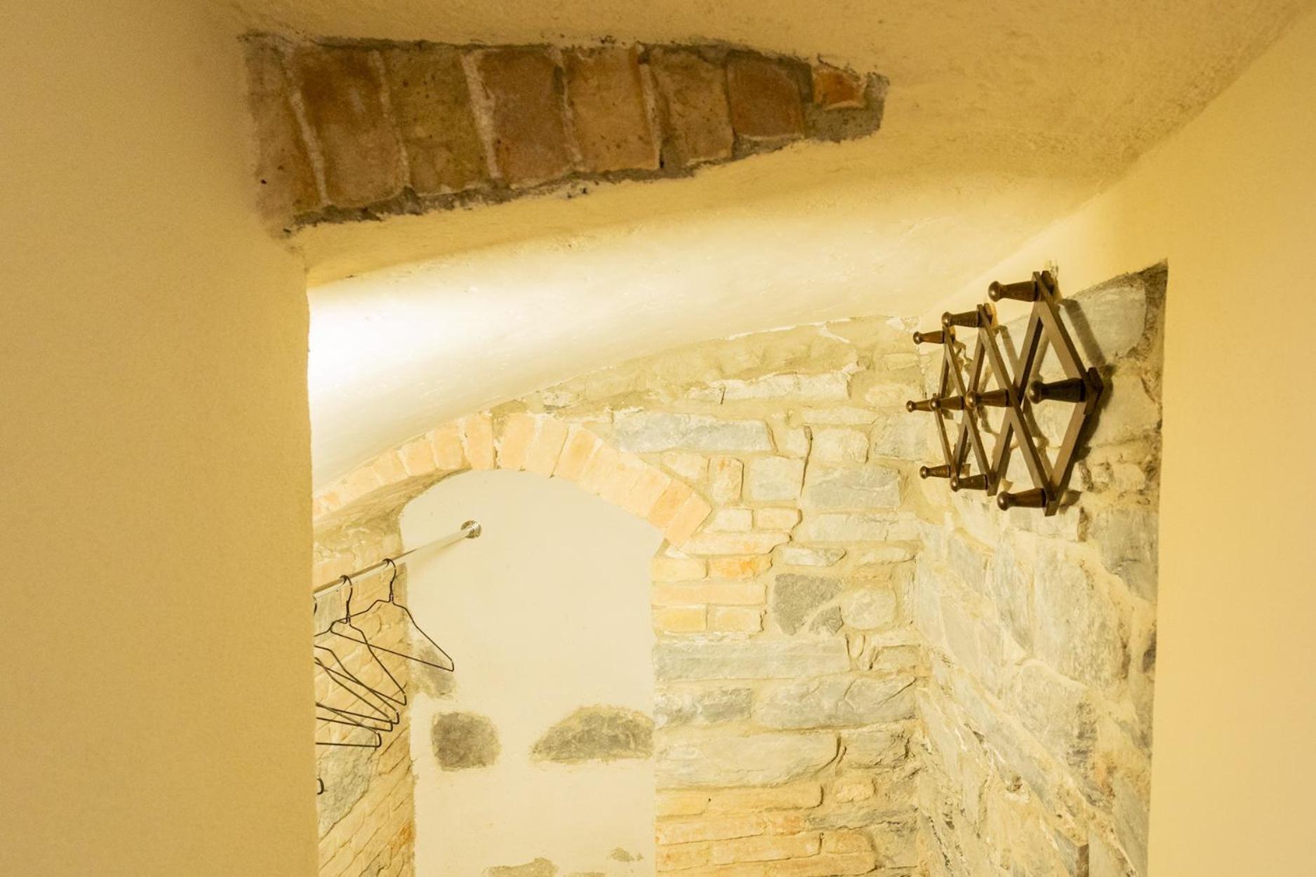 Romantic Escape City Centre With Jacuzzi & Parking By Rent All Como Eksteriør billede