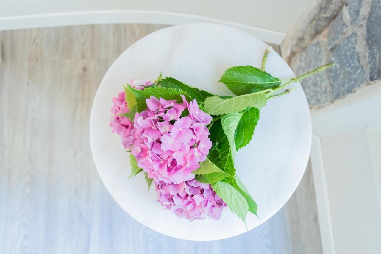 Romantic Escape City Centre With Jacuzzi & Parking By Rent All Como Eksteriør billede