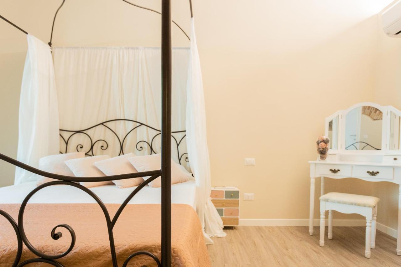 Romantic Escape City Centre With Jacuzzi & Parking By Rent All Como Eksteriør billede